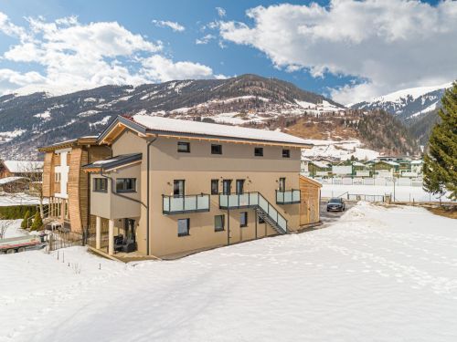 Chalet-appartement Jud Combinatie van drie appartementen - 8-16 personen