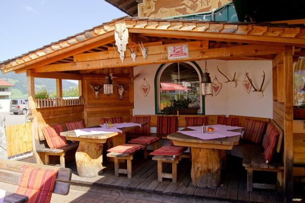 Jagdhof und Alpenfex