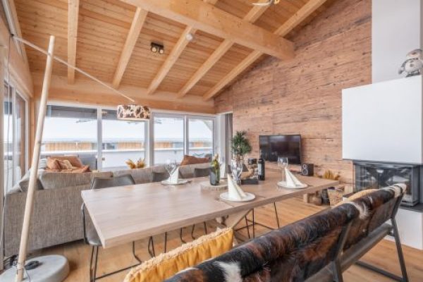Appartement Am Kreischberg Penthouse met open haard en privé-sauna - 6-8 personen