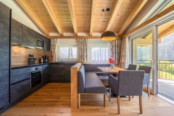 Chalet-appartement Pettneu Top 4 - 4 personen