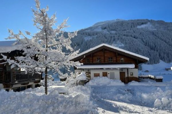 Chalet Schöneben Bauernhaus Hele huis met sauna - 20-24 personen