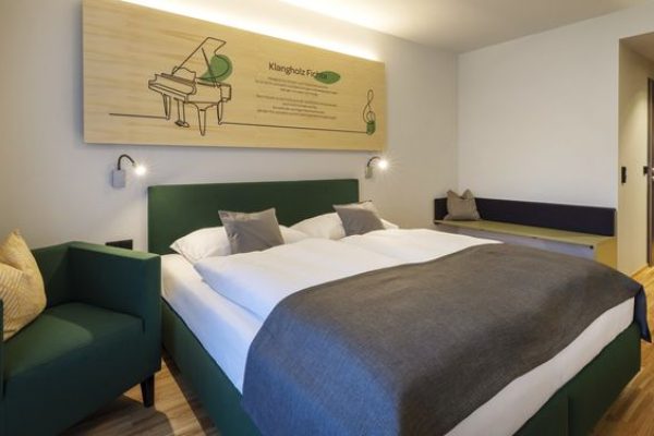 JUFA Hotel Laterns