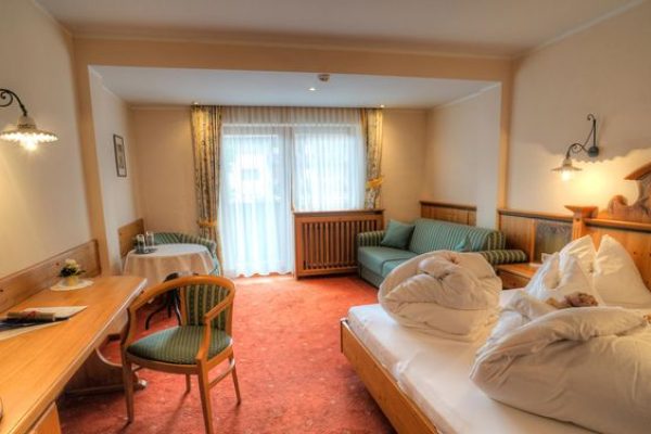 Posthaus Stubai & Smart