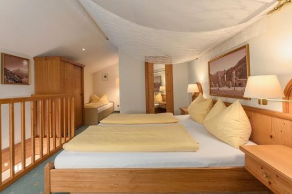 Hotel Lebzelter